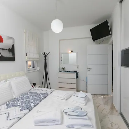 Elena Beach Villa