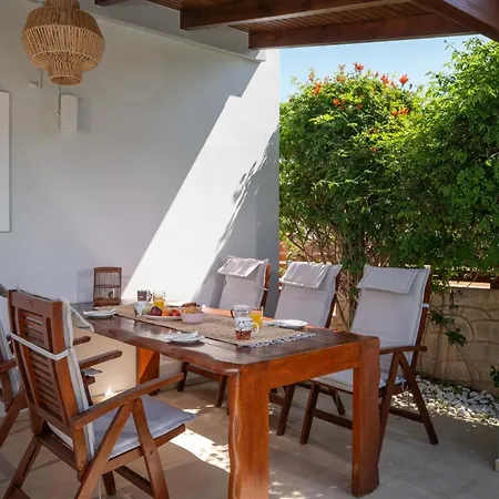 Villa Elena Beach